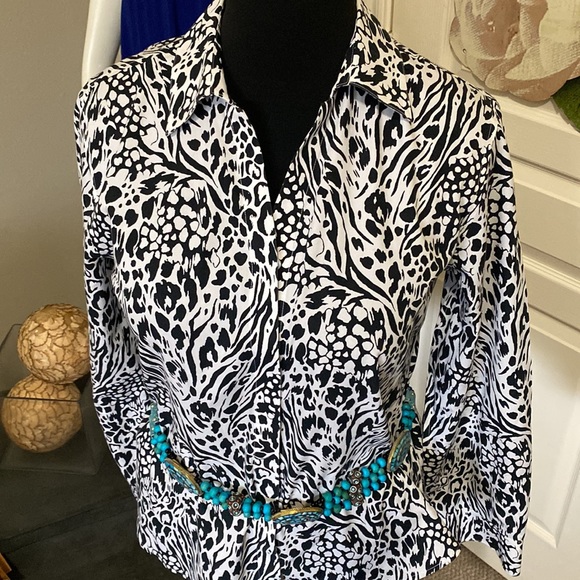 Black and white zebra print button front shirt! - Picture 4 of 10